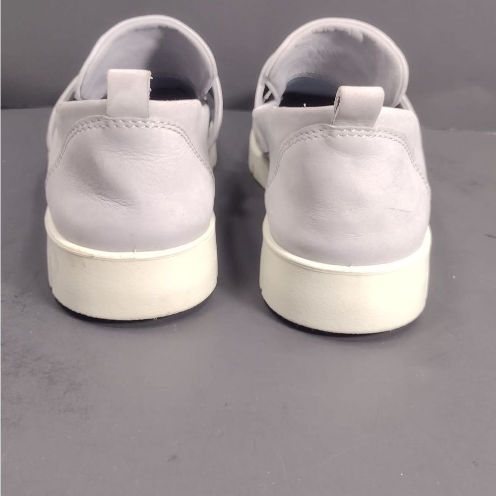 Ecco Women’s Gray Slip-On Shoes size 6 pre
Owned Exellent condition - Picture 8 of 10